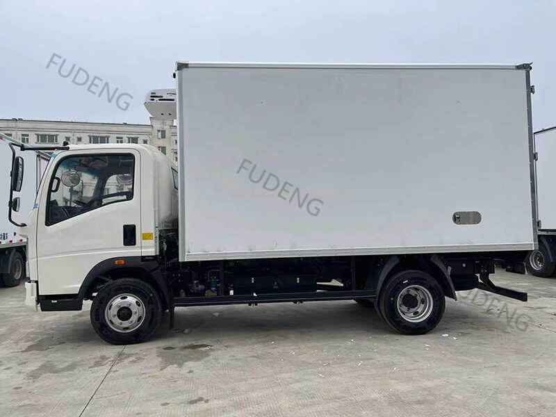What is the structure of the refrigerated truck? China Shandong
